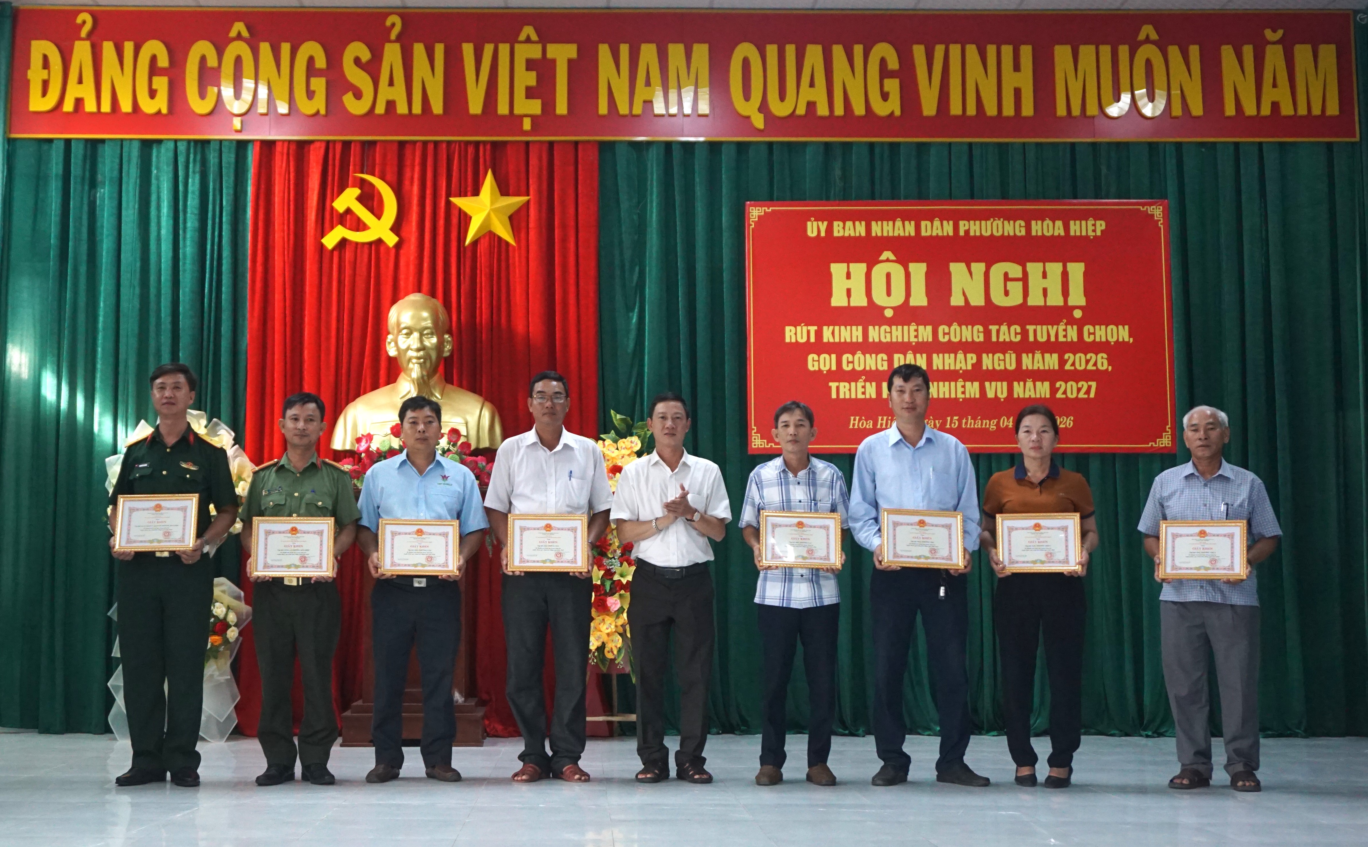 Hoà Hiệp: Khen thưởng 30 tập thể và cá nhân trong công tác tuyển quân năm 2026
