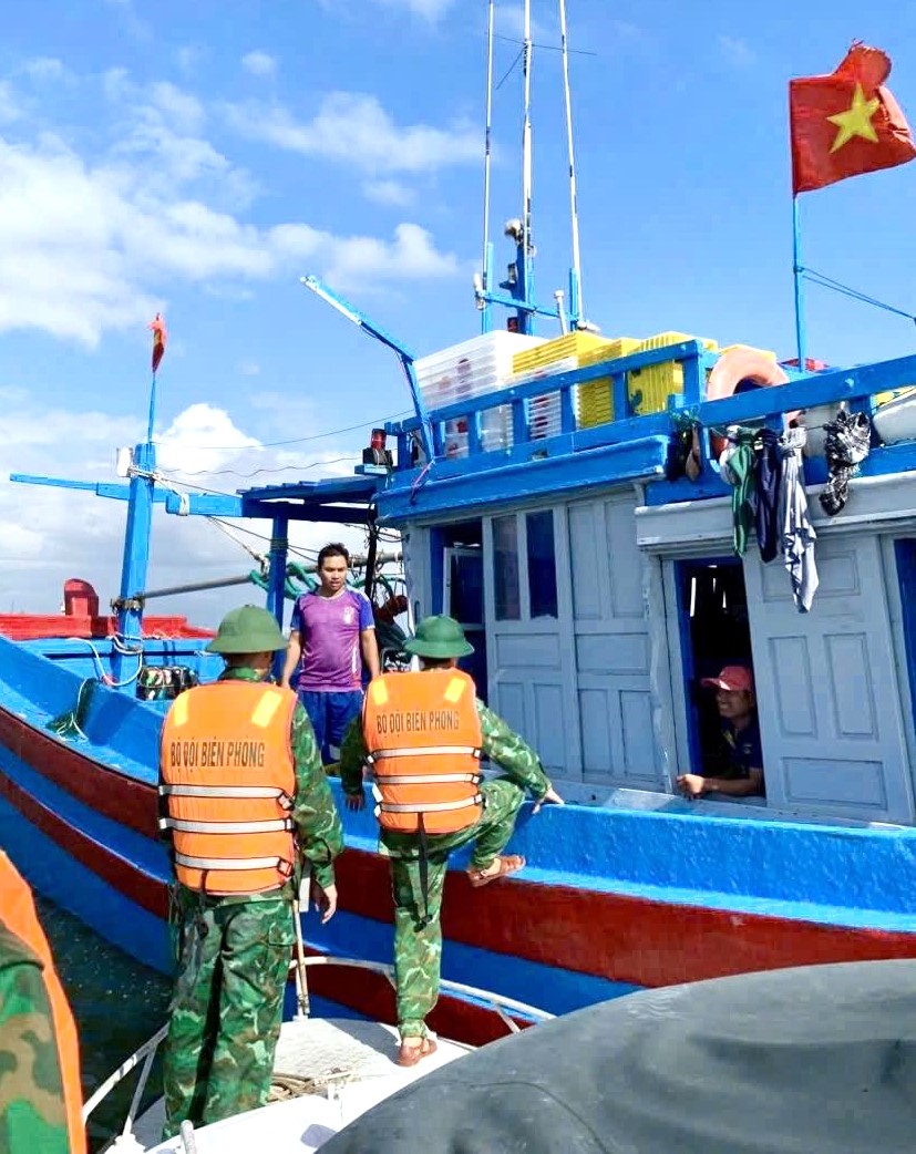 Đồn Biên phòng Hoà Hiệp Nam tăng cường tuần tra, kiểm soát, tuyên truyền chống khai thác IUU