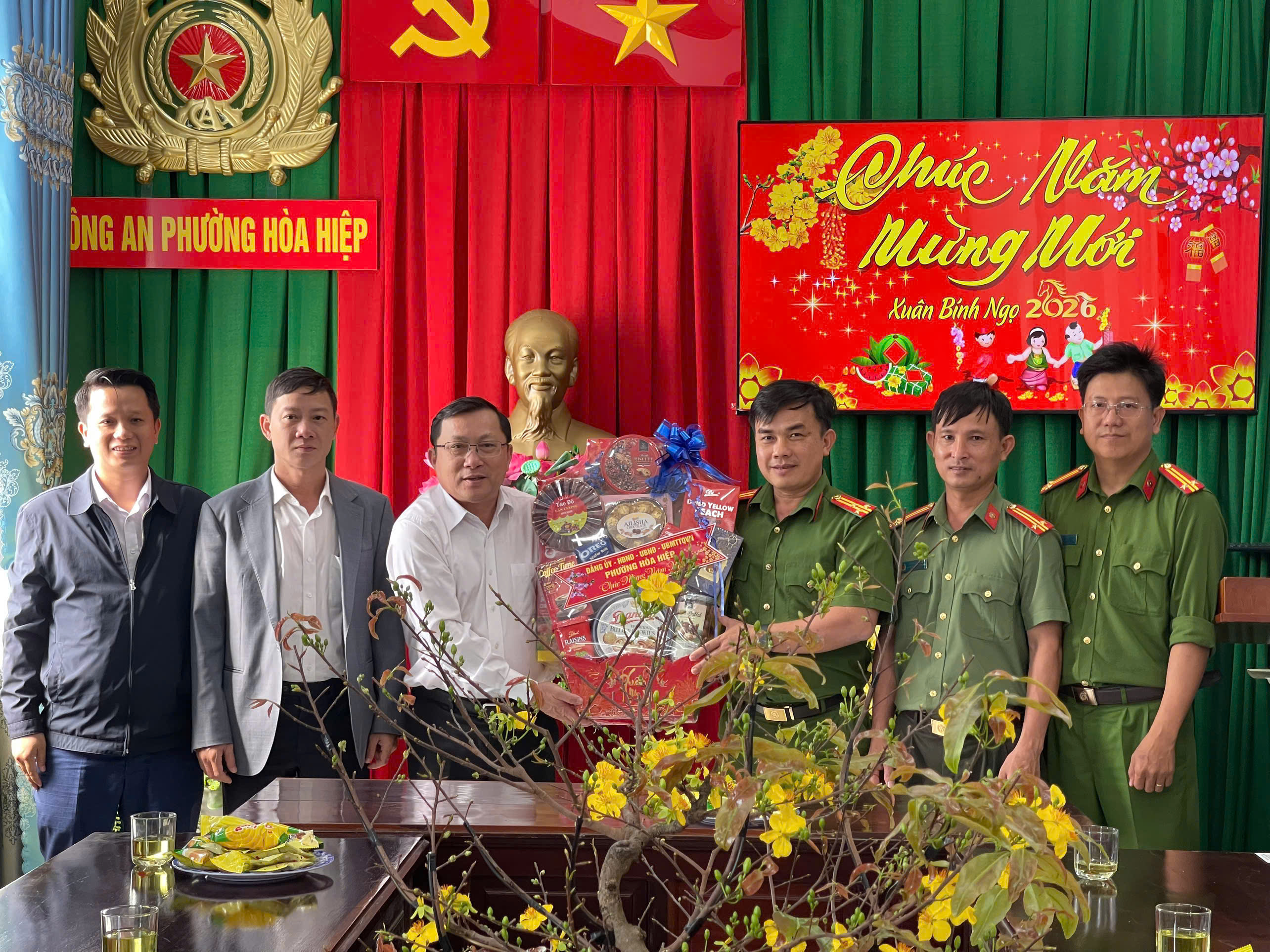 gen-h-z7527083582705-a329f937fb66f7761d64a82222708f42