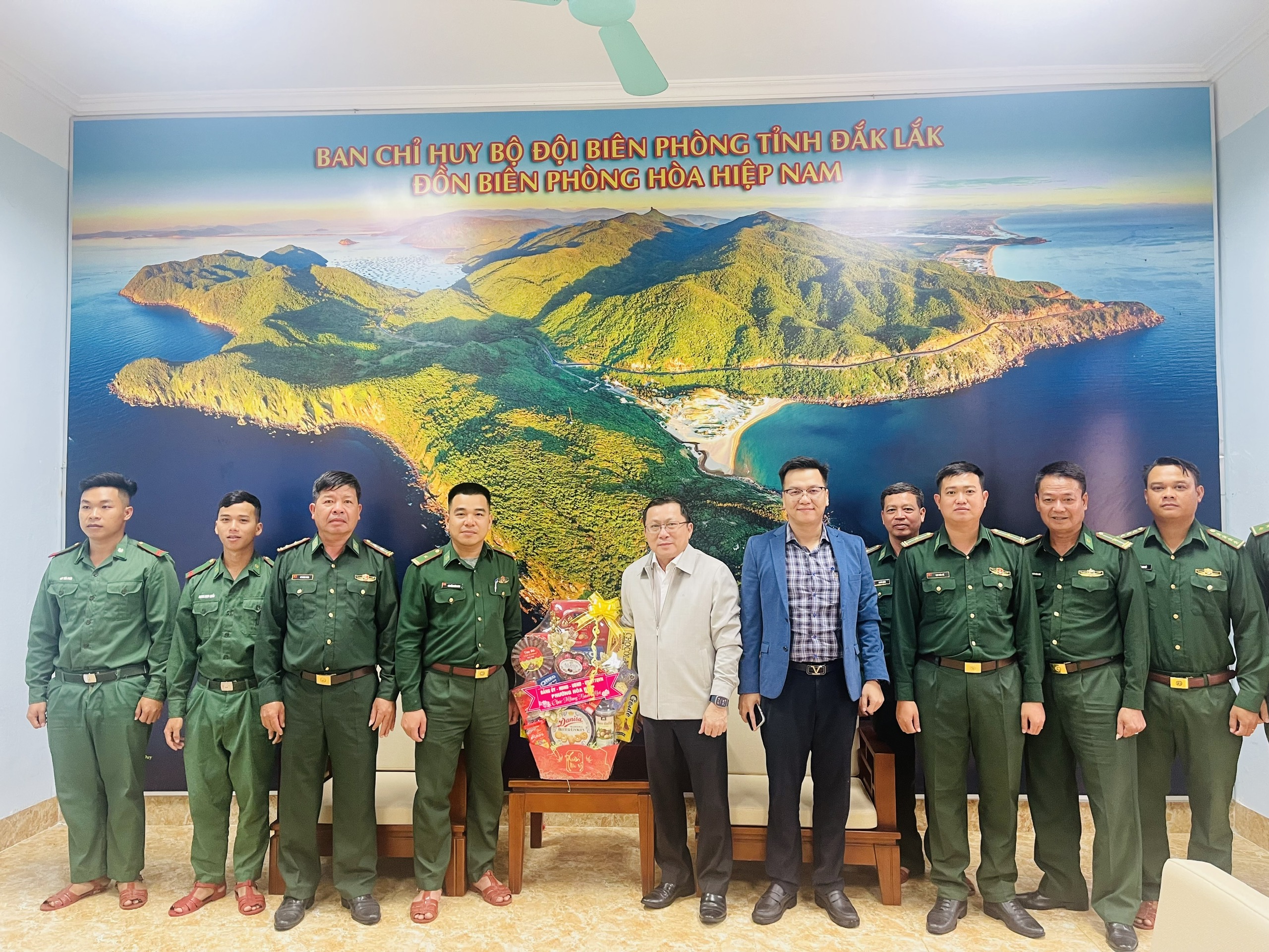 z7527105226471-eb1a19a223bcab9517a6675ff0c28913