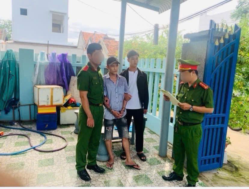 BẮT GIỮ ĐỐI TƯỢNG MUA BÁN TRÁI PHÉP CHẤT MA TÚY