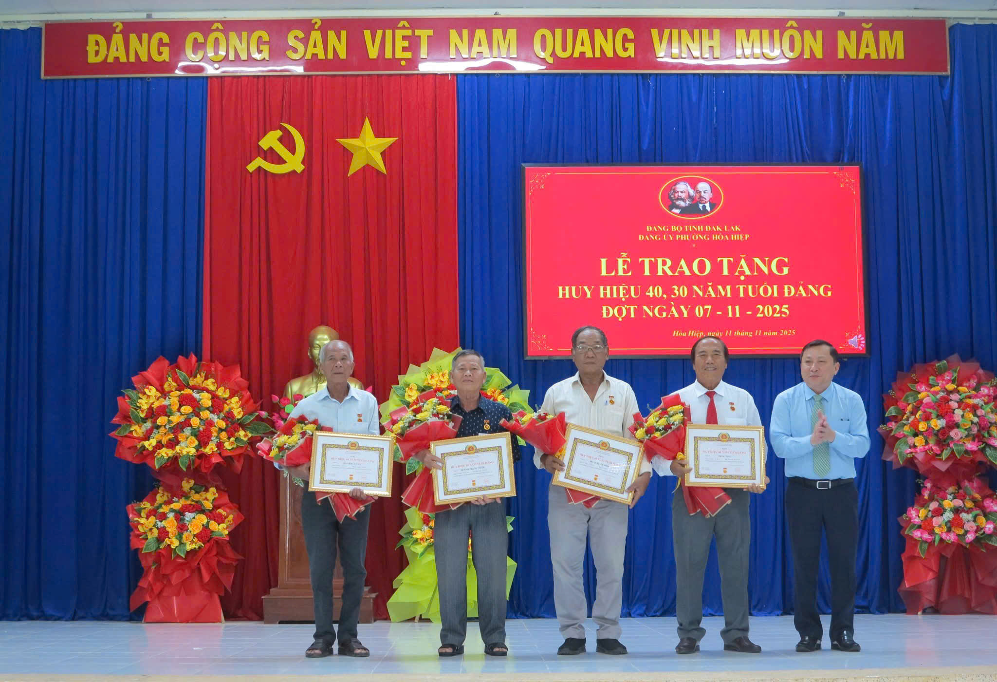 f7c04ed60ff683a8dae7