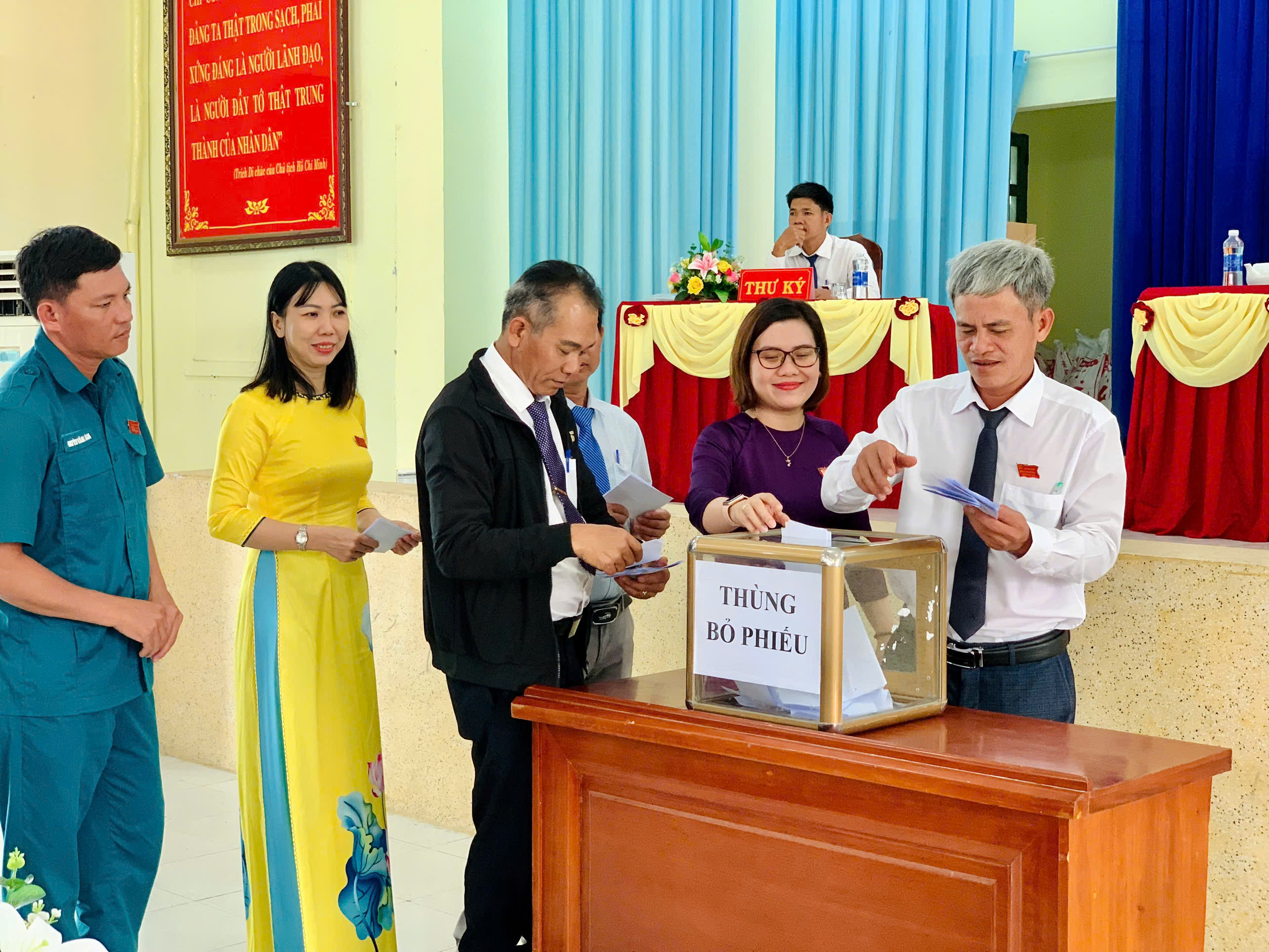 gen-h-z7518950223866-f1c50df2b6279e8324ccda19ed73de6b