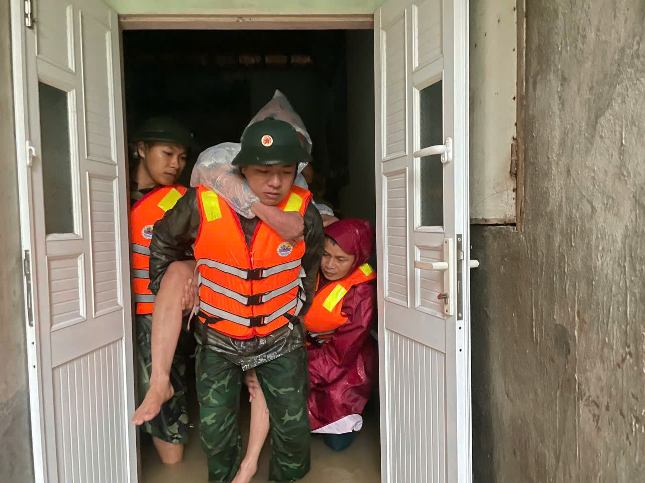 gen-h-z7253820930644_4661b2ea65ff0300145497dfefaf04ed